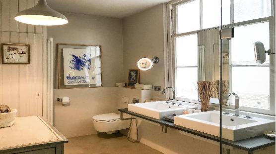 Canal View Apartment near Anne Frank House