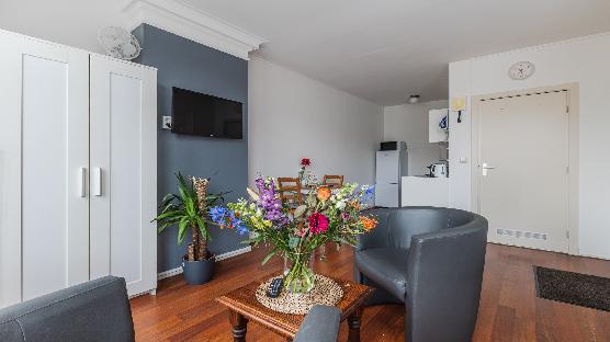 Albert Cuyp III B studio Amsterdam